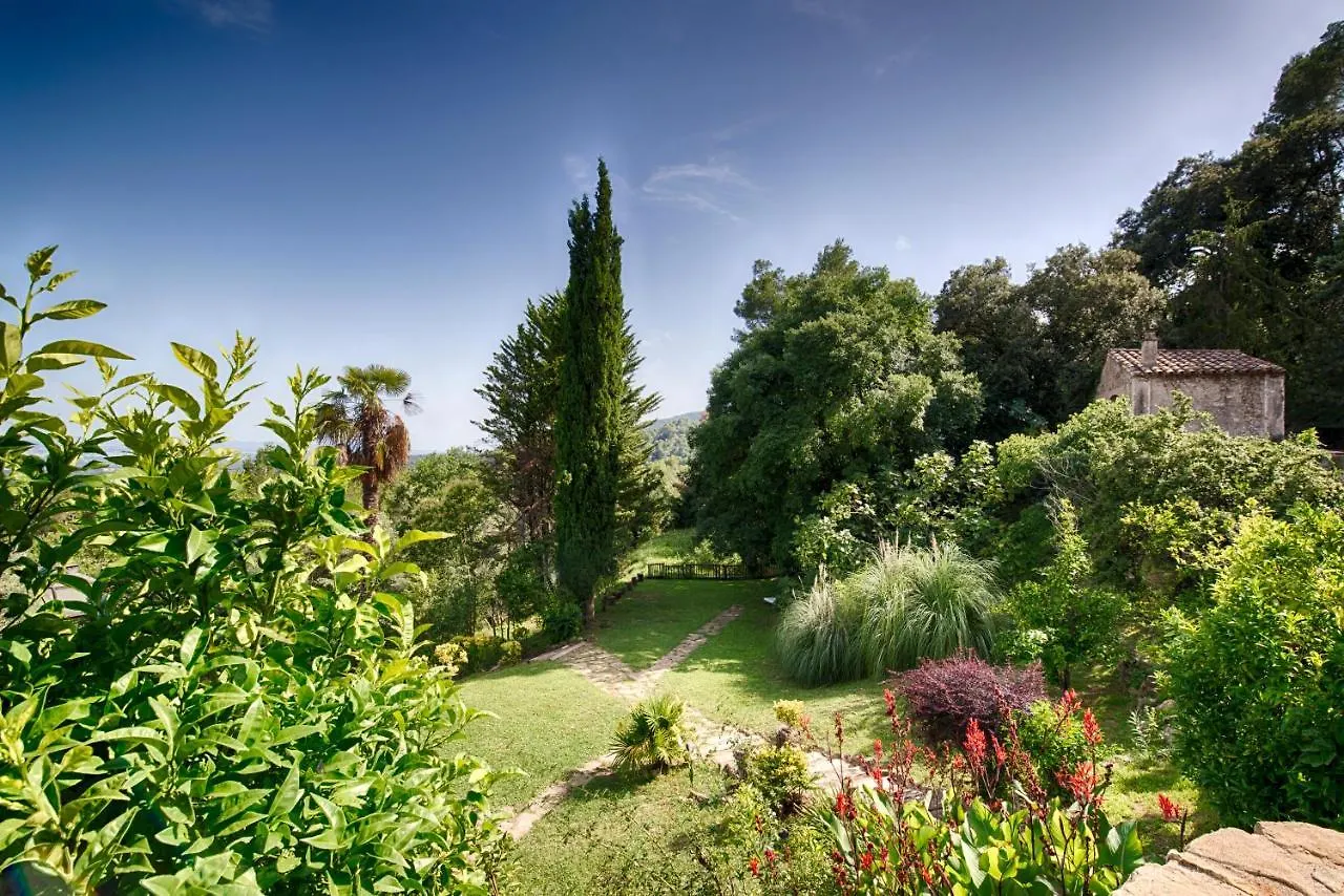 Country house Masia Can Pou Canet de Adri