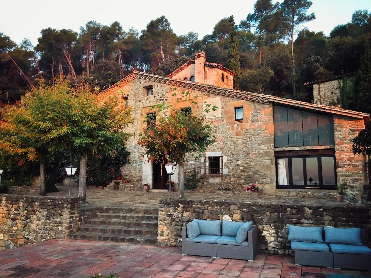 Masia Can Pou Canet de Adri Spain