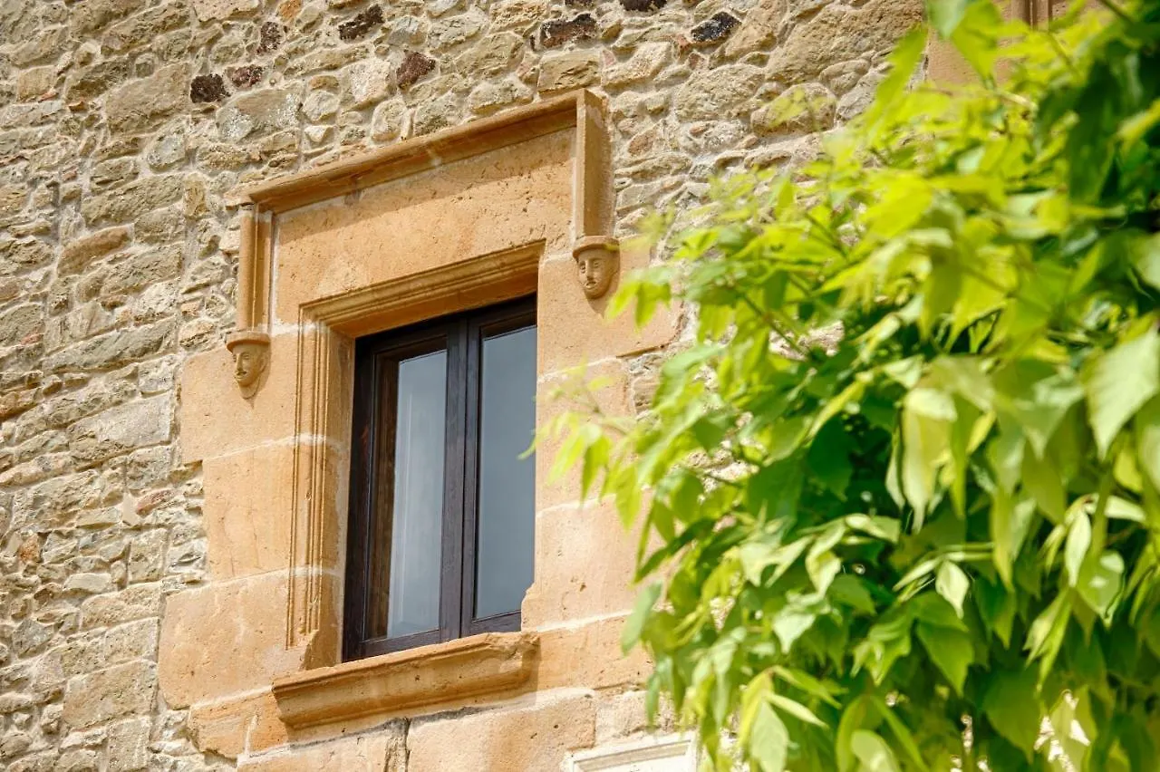 Country house Masia Can Pou Canet de Adri